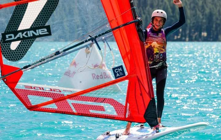 Ariadna Patiño, subcampeona del mundo juvenil de iQFoil