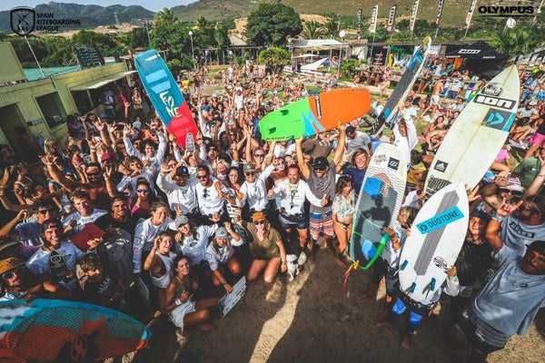 BROCHE DE ORO PARA LA SKL EN TARIFA