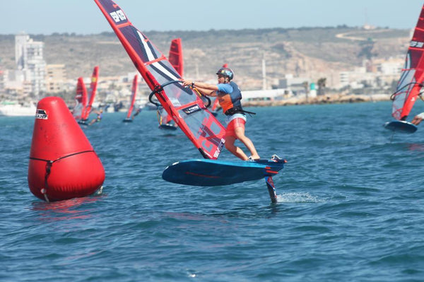 CAMPEONATO DE ESPAÑA DE WINDSURF & IQFOIL JUVENIL CLUB NAUTICO SANTA POLA