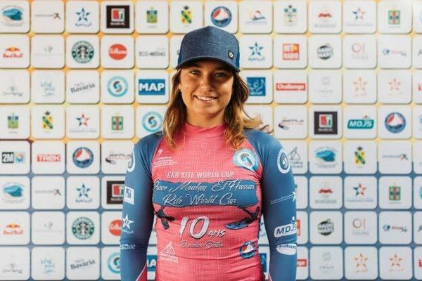 Claudia León se incorpora a la familia Cetina