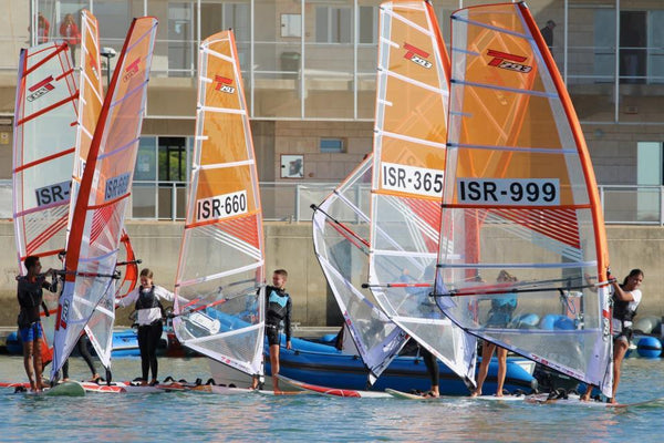 Empieza el Mundial Techno 293 en Puerto Sherry