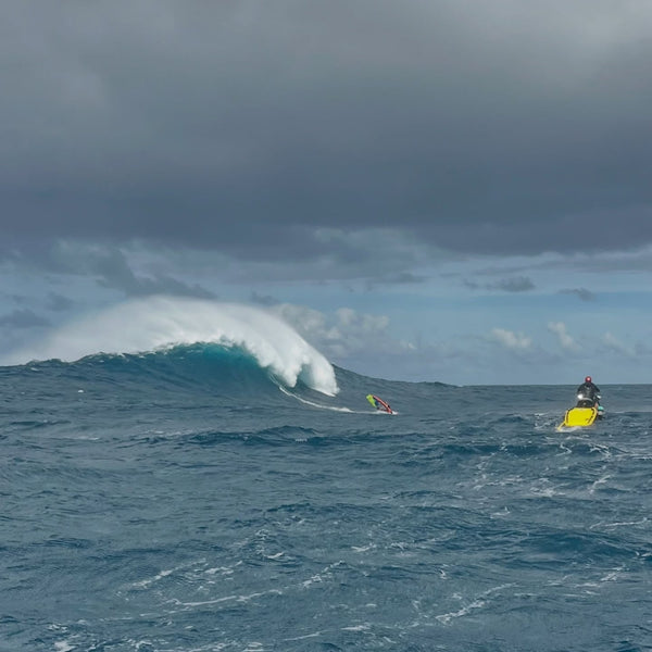 Mike Friedl navega en Jaws por primera vez