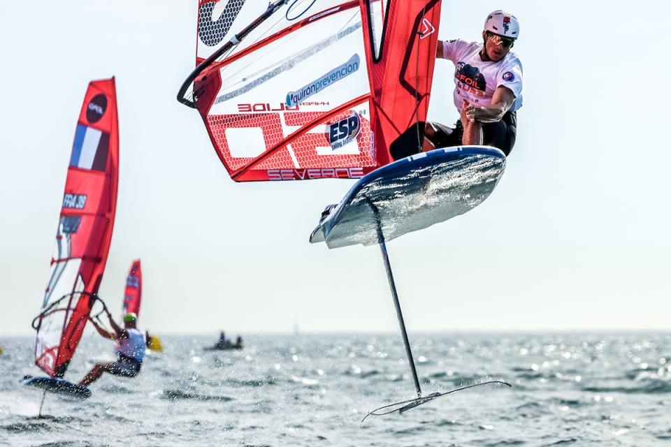 Nacho Baltasar se proclama subcampeón del mundo Sub 23 de iQFOiL