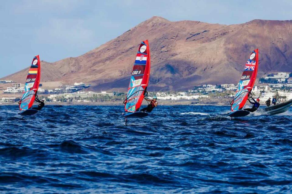 El danés Johan Søe vence en los Lanzarote iQFOiL Games